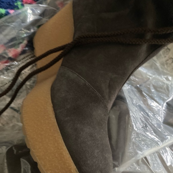 Brown Suede Knee High Rockporg Cedra Scrunch boot - Picture 2 of 6